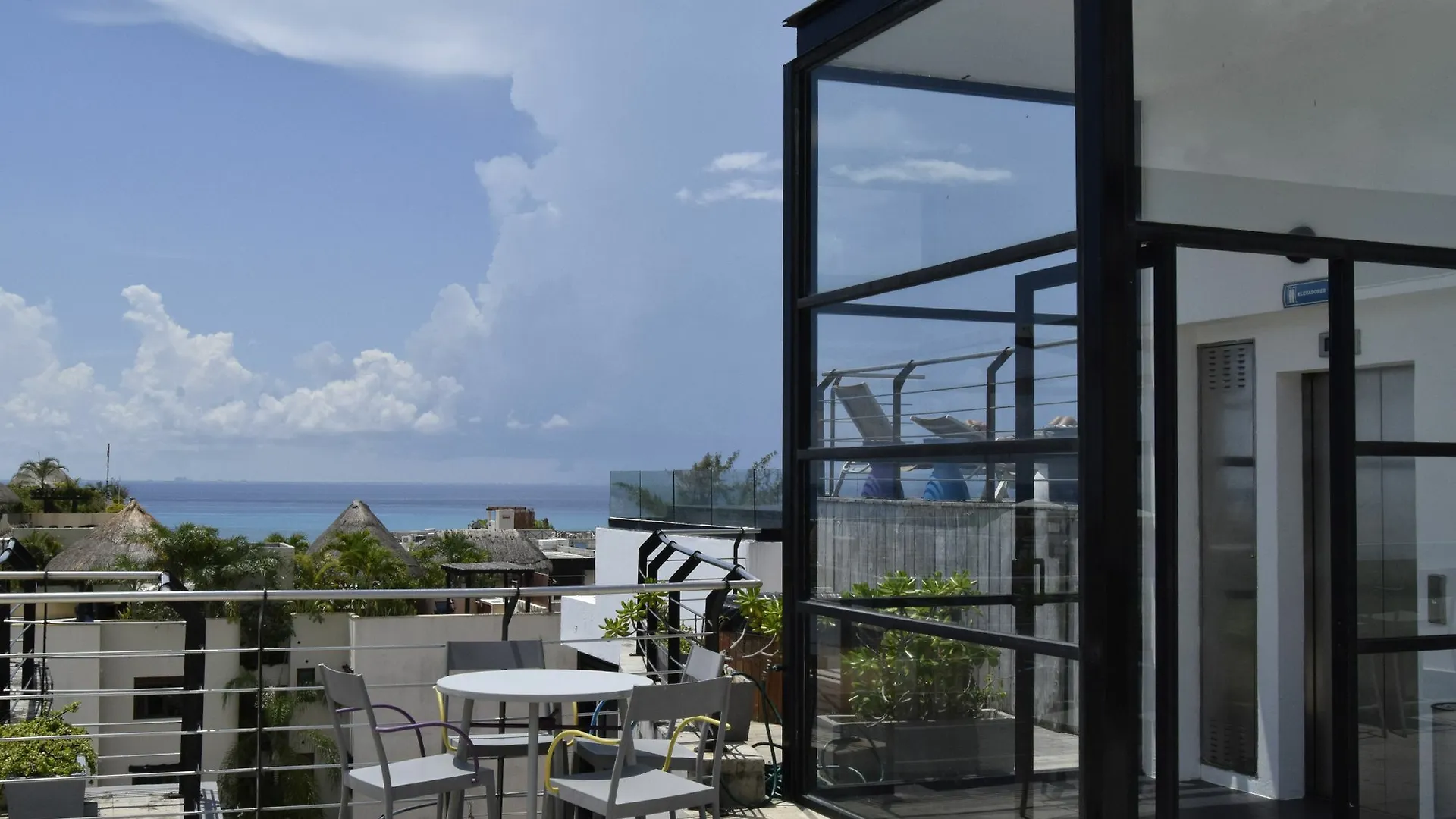 Siesta Fiesta Apartments Плая-дель-Кармен 3*,  Мексика